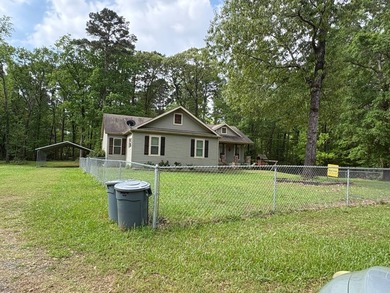 Well-maintained 2013 modular home featuring 3 bedrooms, 2 - photo 4