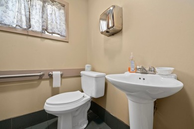 The Kimball Inn in Hurley, WI has been a renowned & prosperous - photo 24