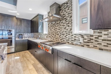 FULLY FURNISHED.. Wake to the sound of waves and uninterrupted