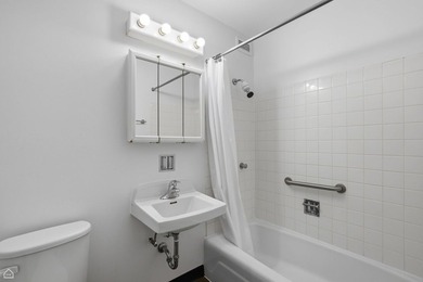 Welcome home to an abundance of natural light in this renovated - photo 16