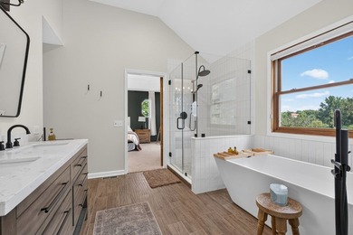 ## Luxury Meets Serenity in Mill Creek: A Waterfront Masterpiece - photo 21