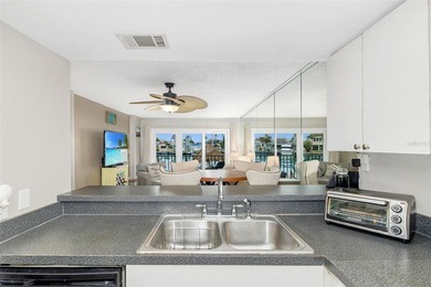BEST DEAL IN CLEARWATER BEACH - INCREDIBLE WATER VIEWS!  Welcome - photo 24