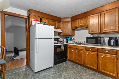 Fully rented three-unit property offering immediate income with - photo 27