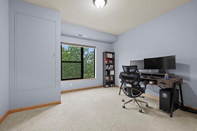 Discover this top floor condo offering over 1,300 square feet of - photo 8