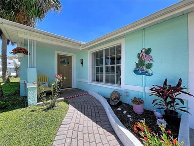 Experience the coastal lifestyle in this exquisitely upgraded - photo 4