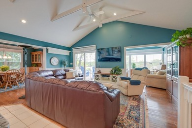 Absolutely stunning 4 Bedroom Ranch Home nestled in the highly - photo 13