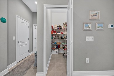 Welcome to this exceptional 2023 custom-built Venetian model - photo 26