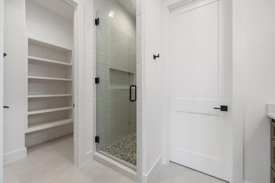 Welcome to 144 Riverfront Lane in Kingsland, where luxury lake - photo 31
