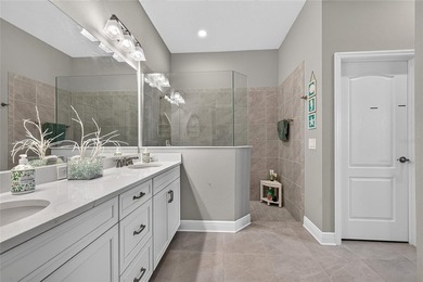 Welcome to this exceptional 2023 custom-built Venetian model - photo 31