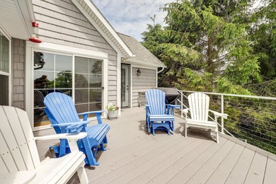 Absolutely stunning 4 Bedroom Ranch Home nestled in the highly - photo 32