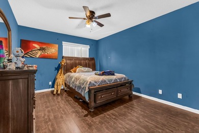 Welcome to this spacious three-bedroom, two-and-a-half-bath - photo 33