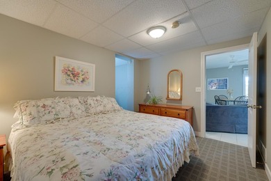 Absolutely stunning 4 Bedroom Ranch Home nestled in the highly - photo 40