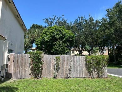 Welcome to this spacious three-bedroom, two-and-a-half-bath - photo 42