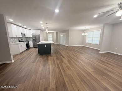 All Brick spacious home totally renovated. New kitchen with - photo 7