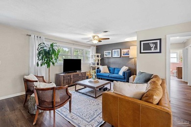 Beautifully Updated Residence in the Highly Sought-After East - photo 6