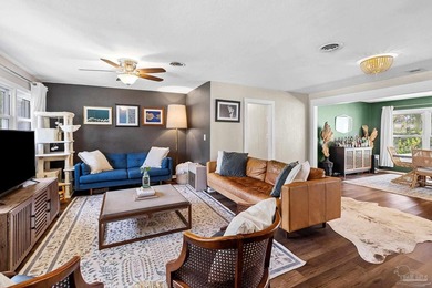 Beautifully Updated Residence in the Highly Sought-After East - photo 7