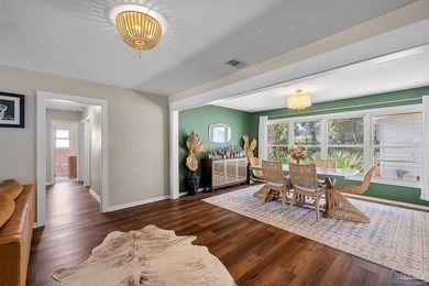 Beautifully Updated Residence in the Highly Sought-After East - photo 8