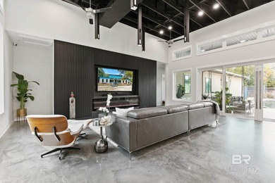 Discover unparalleled luxury in this stunning 6-bedroom, 6 - photo 12