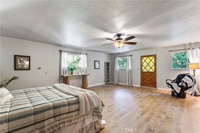 Charming Mountain Retreat Near Lake Gregory Discover this - photo 19