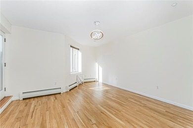 Welcome to this exceptional penthouse condo located at 2072 - photo 20
