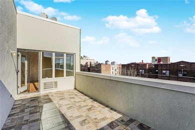 Welcome to this exceptional penthouse condo located at 2072 - photo 26