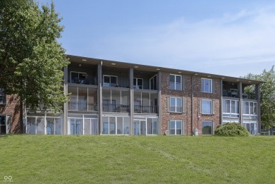 Lake Condo For Sale in Indianapolis, Indiana