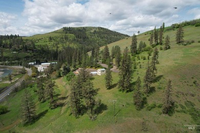 On the edge of Kendrick, Idaho, this private 713+ acre property - photo 2