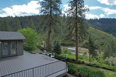 On the edge of Kendrick, Idaho, this private 713+ acre property - photo 10