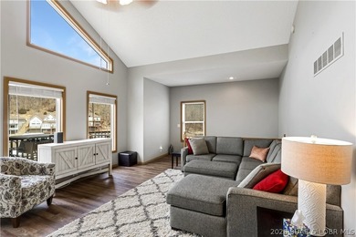 Enjoy the ultimate Lake of the Ozarks lifestyle in this - photo 3
