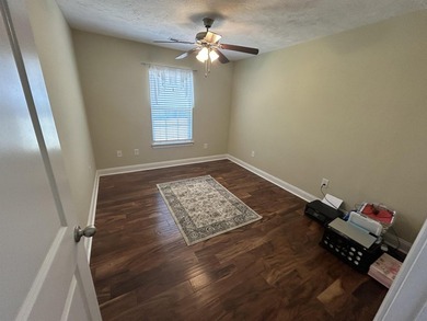 Beautifully maintained home in the desirable Turning Pines - photo 12
