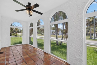Some homes catch your eye. This is the kind that captures your - photo 15