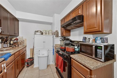 opportunity to acquire a large 4 Plex-unit All unit 3 Bedroom 2 - photo 18