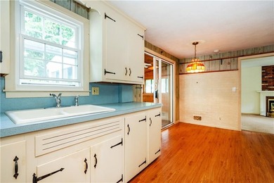 Opportunity awaits in this classic 3-bedroom, 1.1-bath Colonial - photo 20