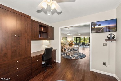 Beautiful 2 BR + Den condo that has been totally updated. The - photo 21