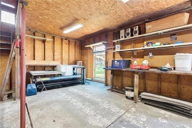 This beautifully maintained brick rancher offers 3 bedrooms/2 - photo 27