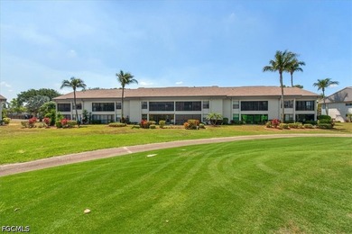 Beautiful 2 BR + Den condo that has been totally updated. The - photo 37
