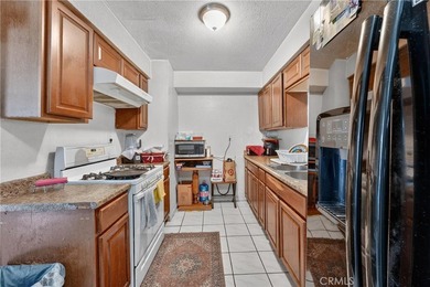 opportunity to acquire a large 4 Plex-unit All unit 3 Bedroom 2 - photo 41