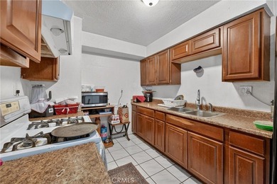 opportunity to acquire a large 4 Plex-unit All unit 3 Bedroom 2 - photo 42