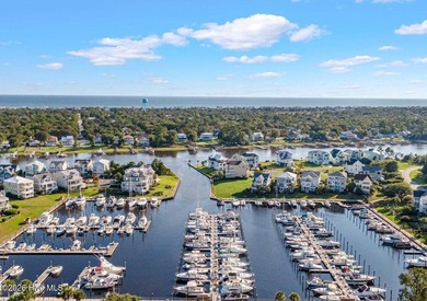 F-8 is a 30' slip wet slip that is 13 'wide. The marina located - photo 3