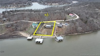 Welcome to the quiet side of Lake of the Ozarks. Set along 160' - photo 2
