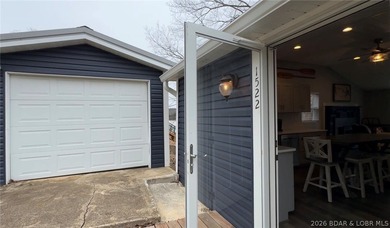 Welcome to the quiet side of Lake of the Ozarks. Set along 160' - photo 8