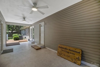 Affordable and move-in ready home on a corner lot in Gulf Breeze - photo 5