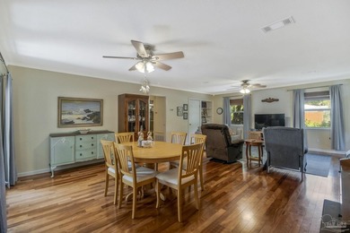 Affordable and move-in ready home on a corner lot in Gulf Breeze - photo 8