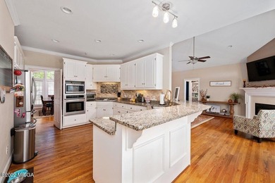 Gorgeous custom built 1 level hard coat stucco home located on - photo 6