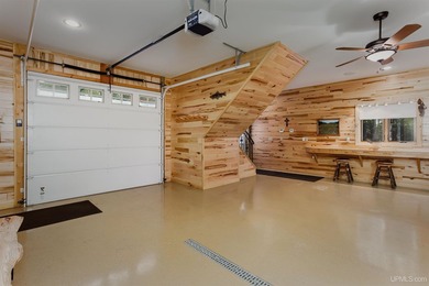 One of a kind property that surrounds an entire 142 acre lake - photo 13