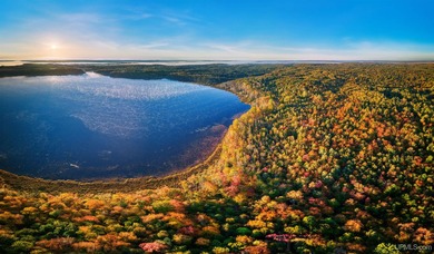One of a kind property that surrounds an entire 142 acre lake - photo 20