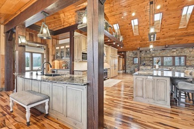 Luxury meets craftsmanship in this stunning 6,900 sq ft estate - photo 21