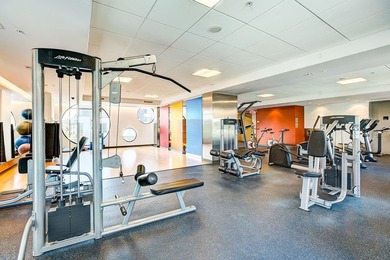 Located in the prestigious EVOLO project on Ile-des-Soeurs, this - photo 32