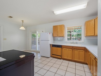 Move-in ready with a cosmetics to a buyers own taste. Brick - photo 5