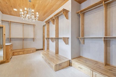 Luxury meets craftsmanship in this stunning 6,900 sq ft estate - photo 46